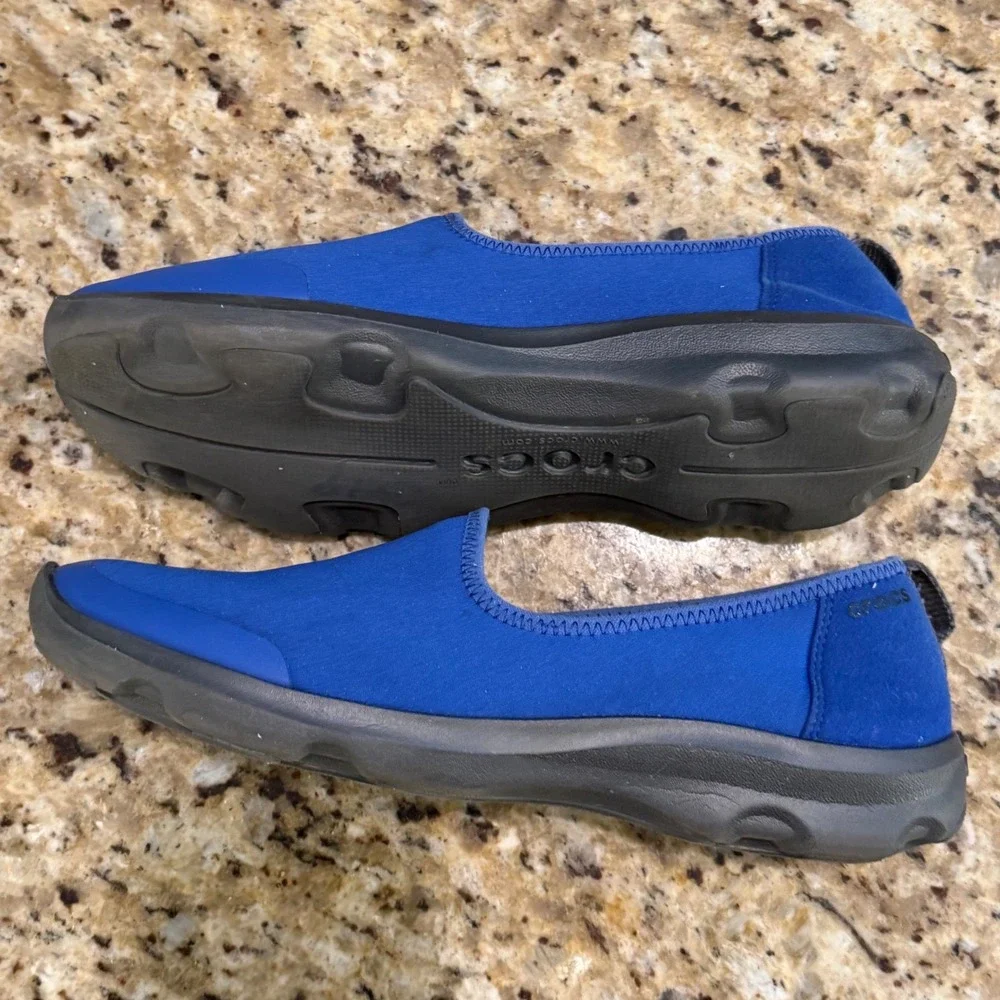 Crocs Duet Busy Day Flat Shoes Womens 10 Blue Slip On Comfort Athleisure Stretch